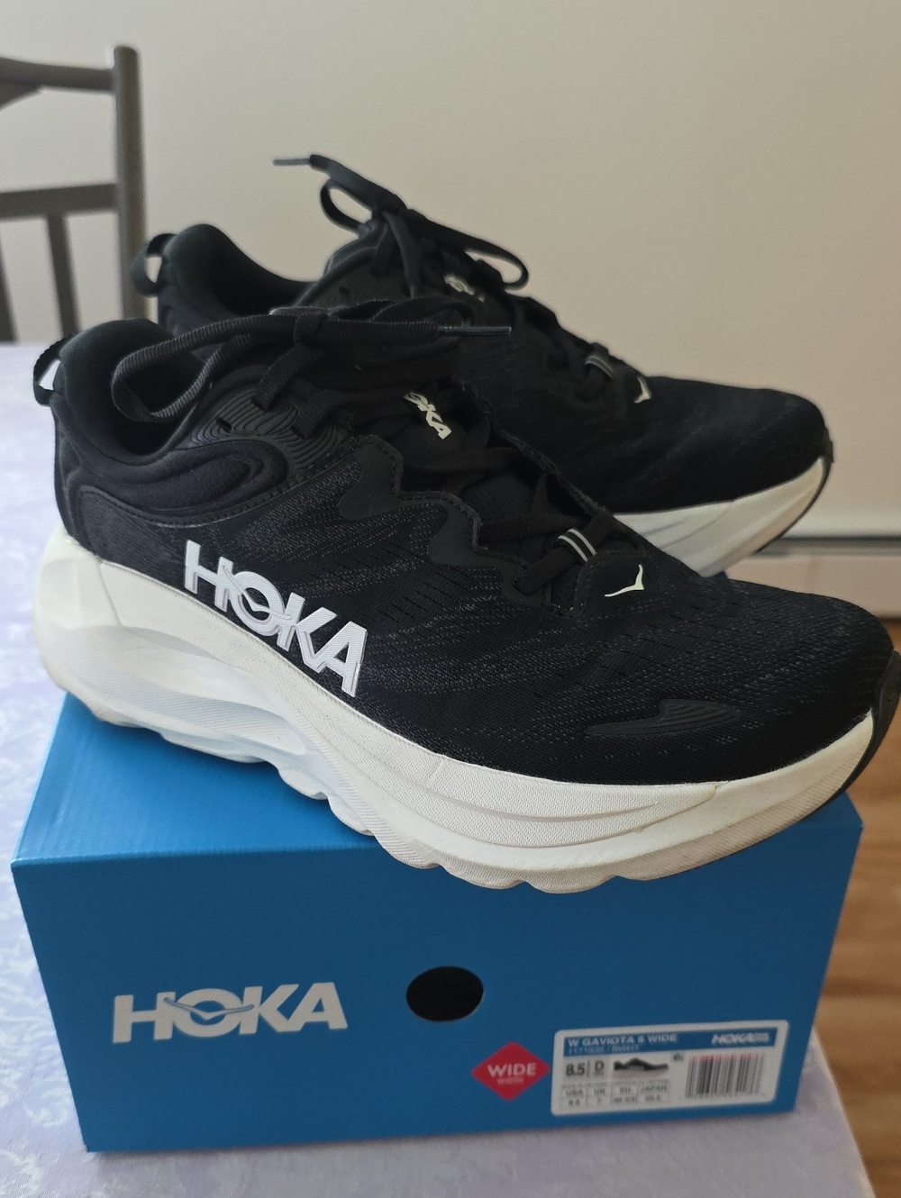 Hoka Gaviota 6 SZ 8.5 W; Black and White Athletic Running Shoes